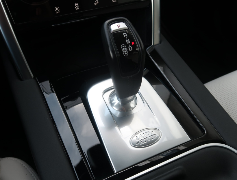 Land Rover Discovery Sport, 2021