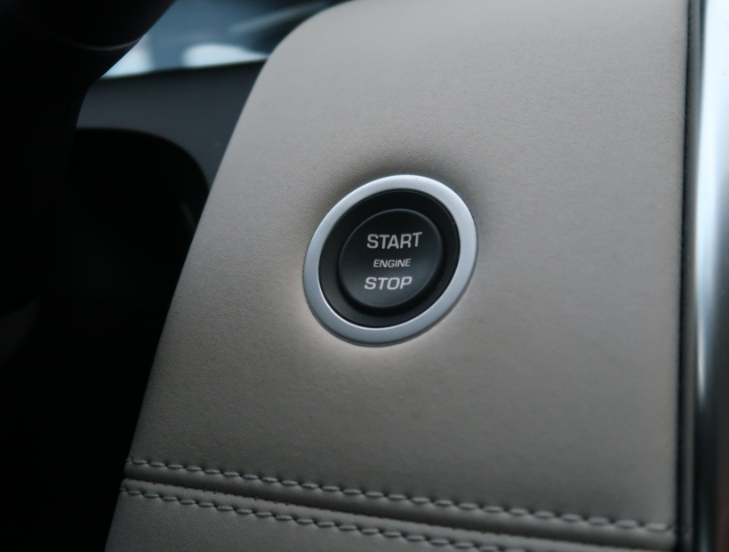 Land Rover Discovery Sport, 2021