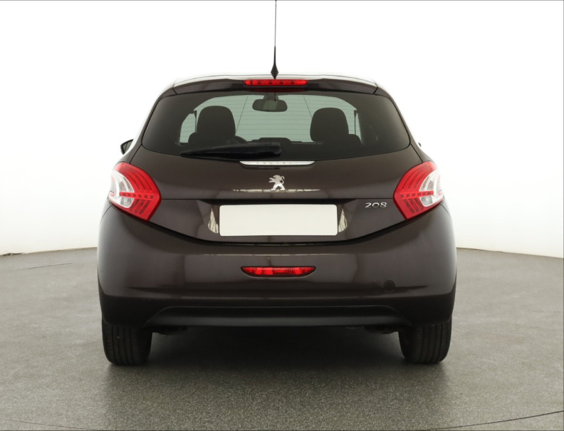 Peugeot 208, 2012