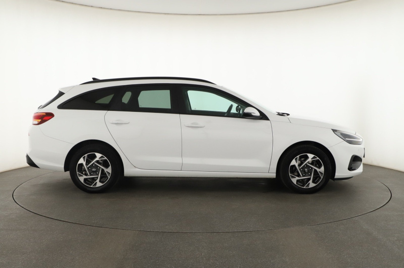 Hyundai i30, 2025