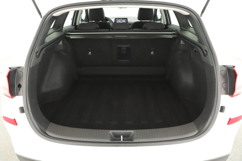 Hyundai i30, 2023