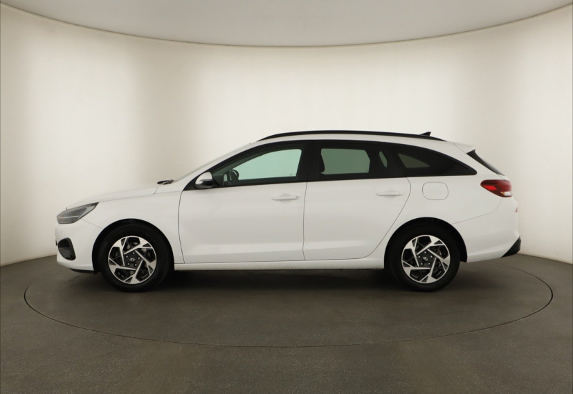 Hyundai i30, 2025