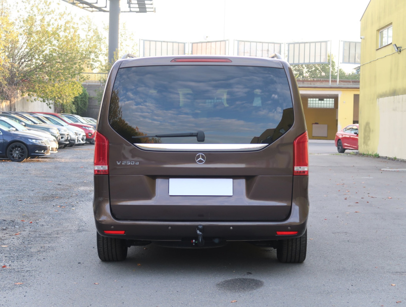 Mercedes-Benz V, 2018