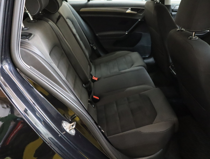 Volkswagen Golf, 2017