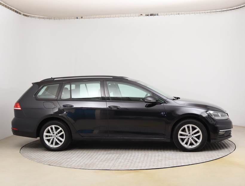 Volkswagen Golf, 2017