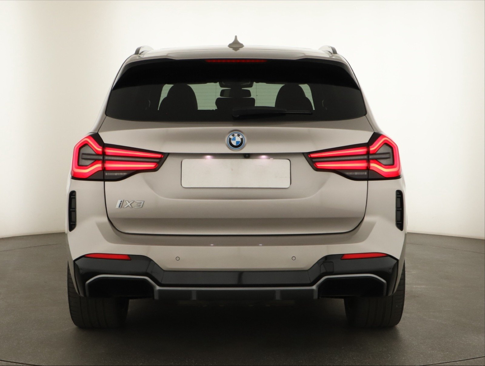 BMW iX3 80 kWh, 2022 6