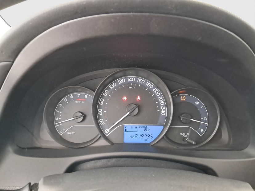Toyota Auris, 2015
