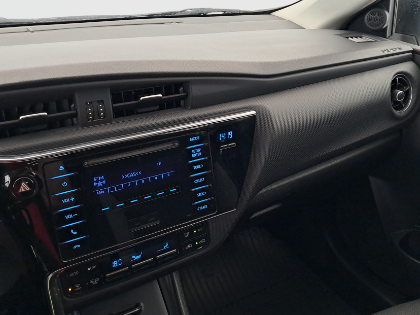 Toyota Auris, 2015