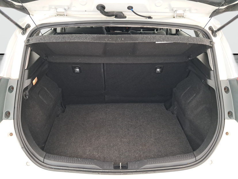 Toyota Auris, 2015