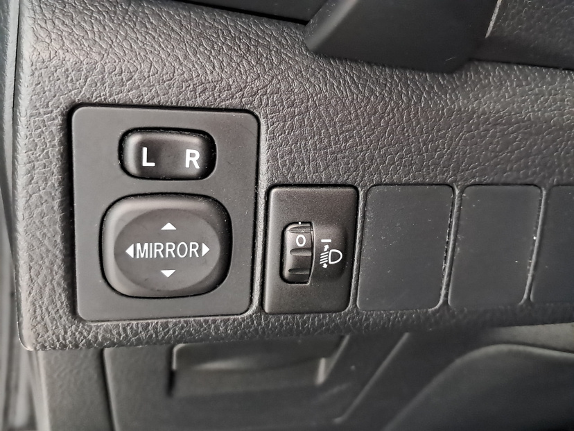 Toyota Auris, 2015