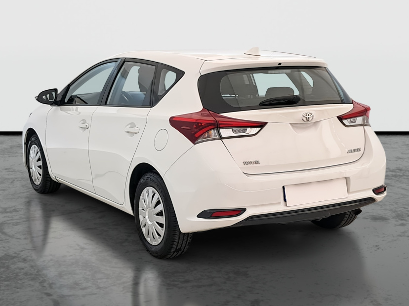Toyota Auris, 2015