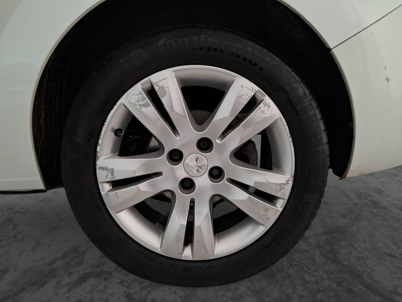 Peugeot 5008, 2014