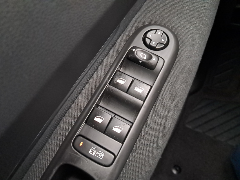 Peugeot 5008, 2014