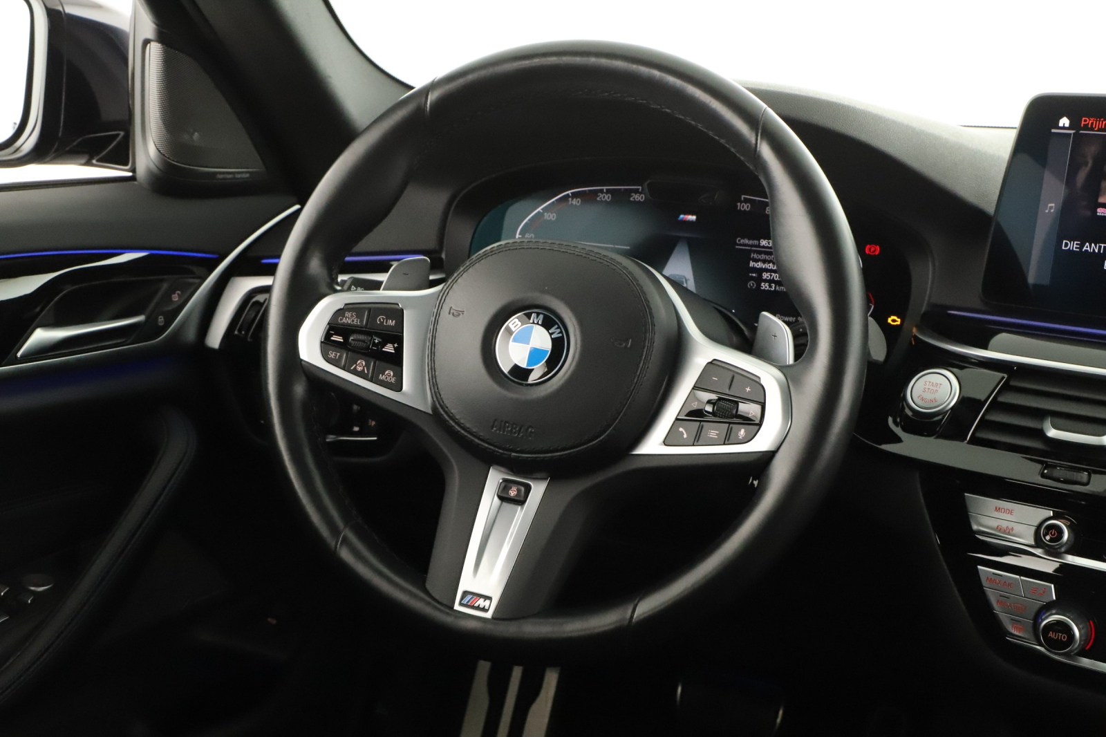 BMW 5 - 2023