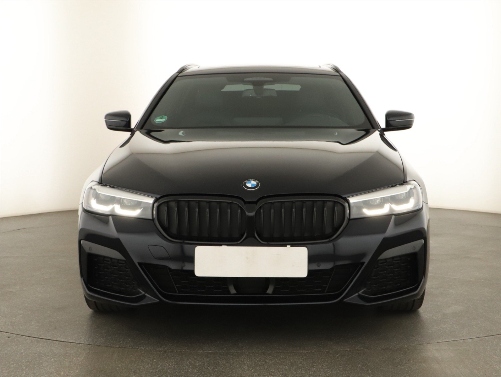 BMW 5 - 2023