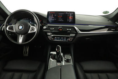 BMW 5 - 2023