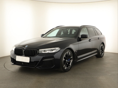 BMW 5 - 2023