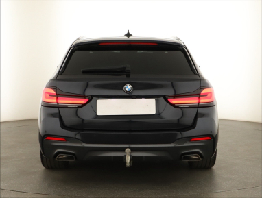 BMW 5 - 2023