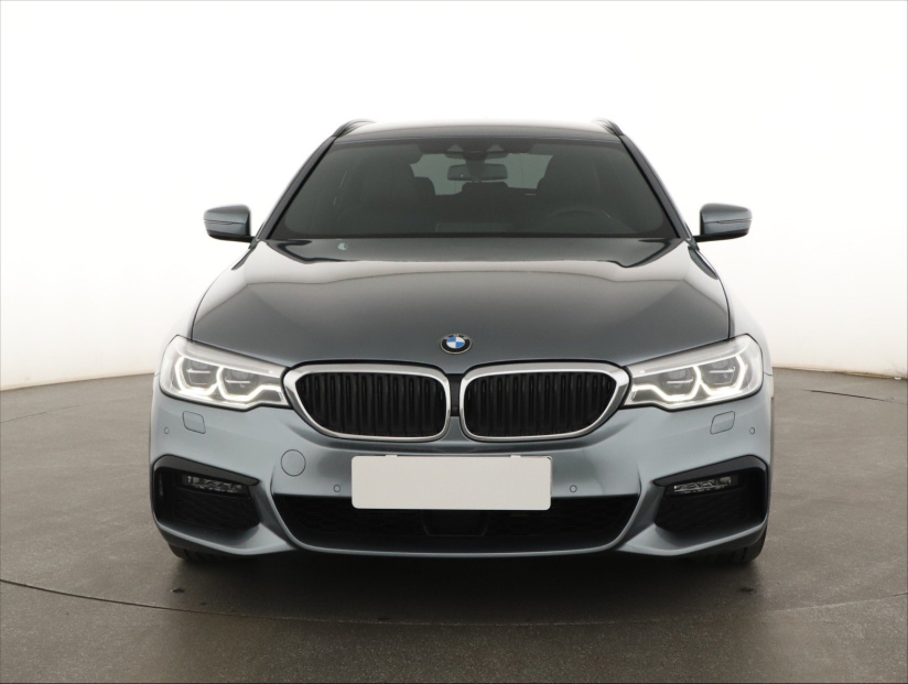 BMW 5, 2020