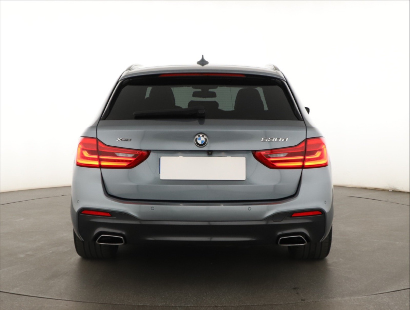 BMW 5, 2020