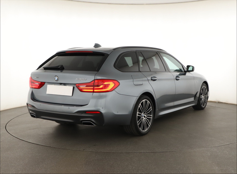 BMW 5, 2020