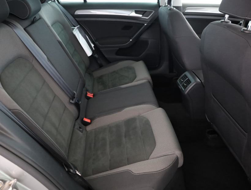 Volkswagen Golf, 2019