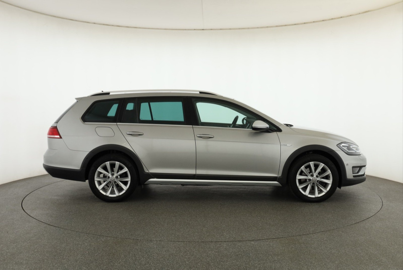 Volkswagen Golf, 2019