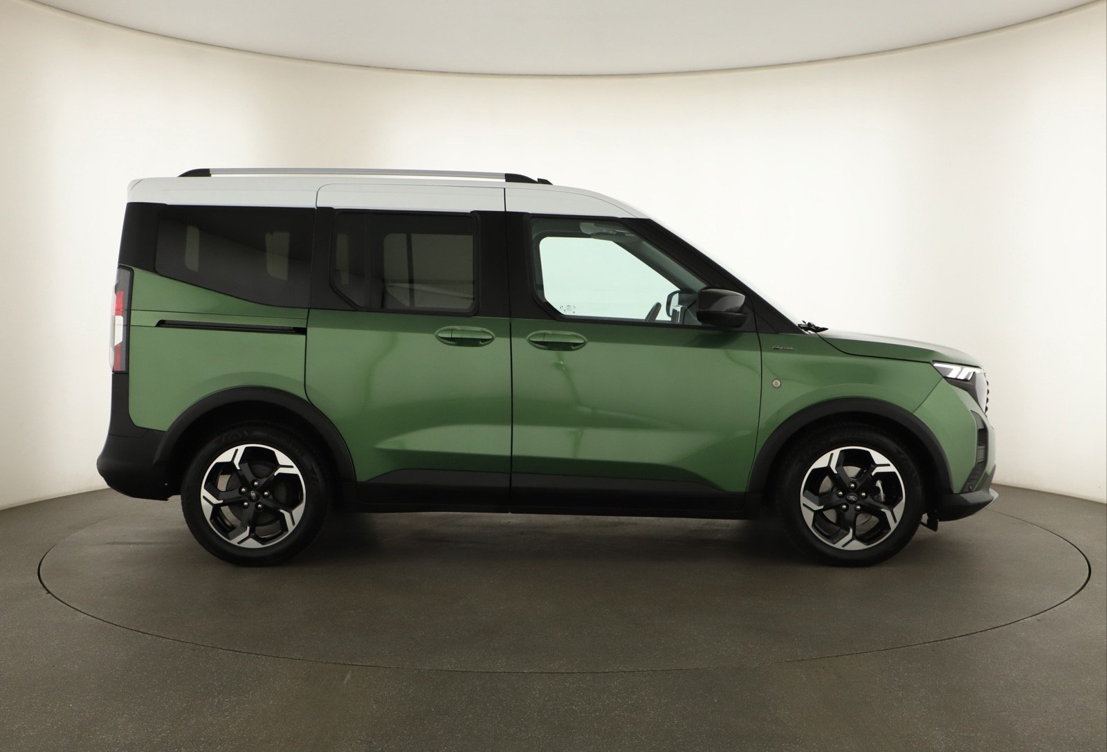 Ford Tourneo Courier - 2024