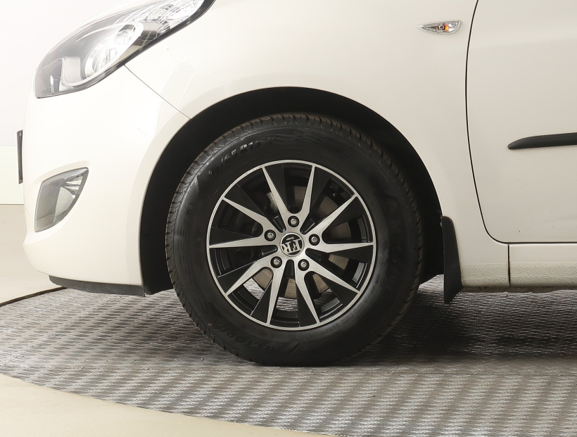 Hyundai ix20, 2013