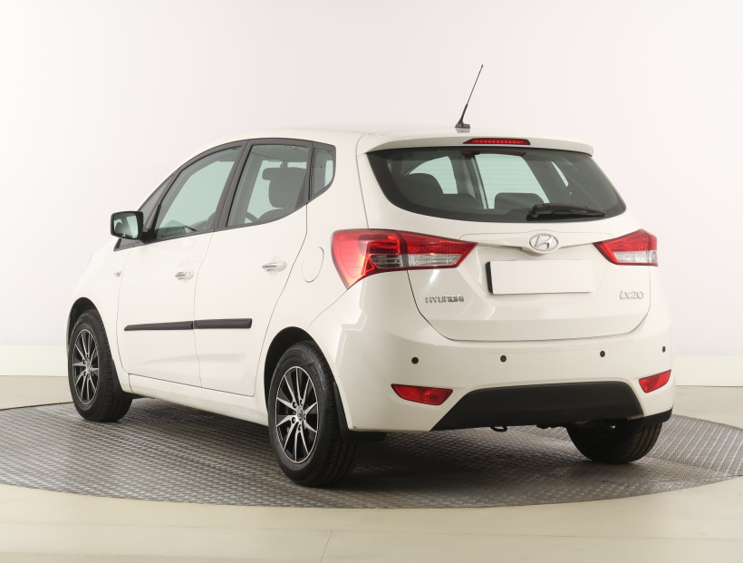 Hyundai ix20, 2013