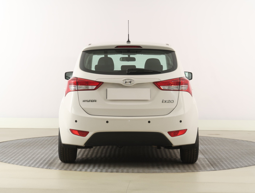 Hyundai ix20, 2013