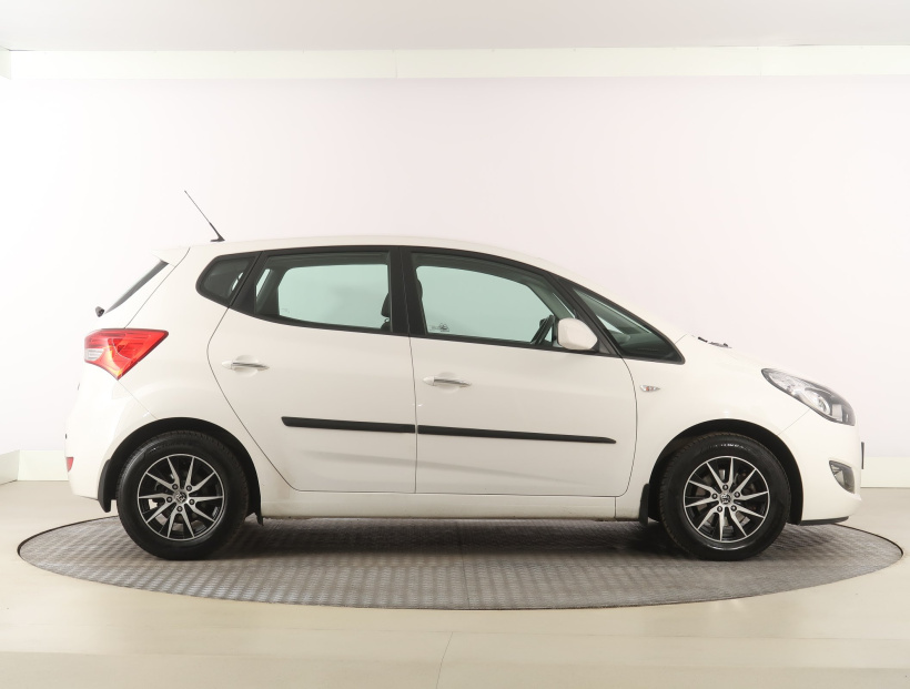 Hyundai ix20, 2013
