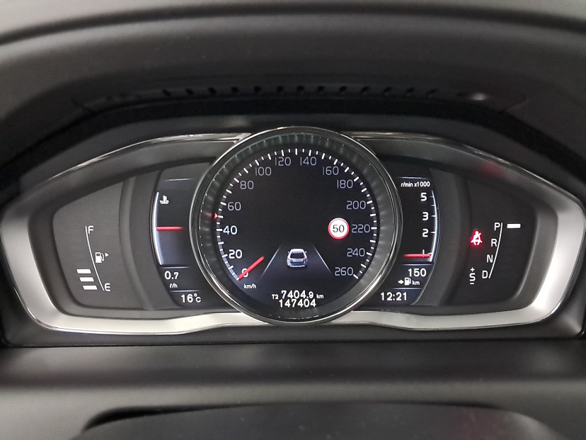 Volvo XC60, 2015