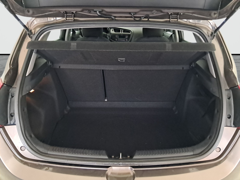 Kia Ceed, 2013