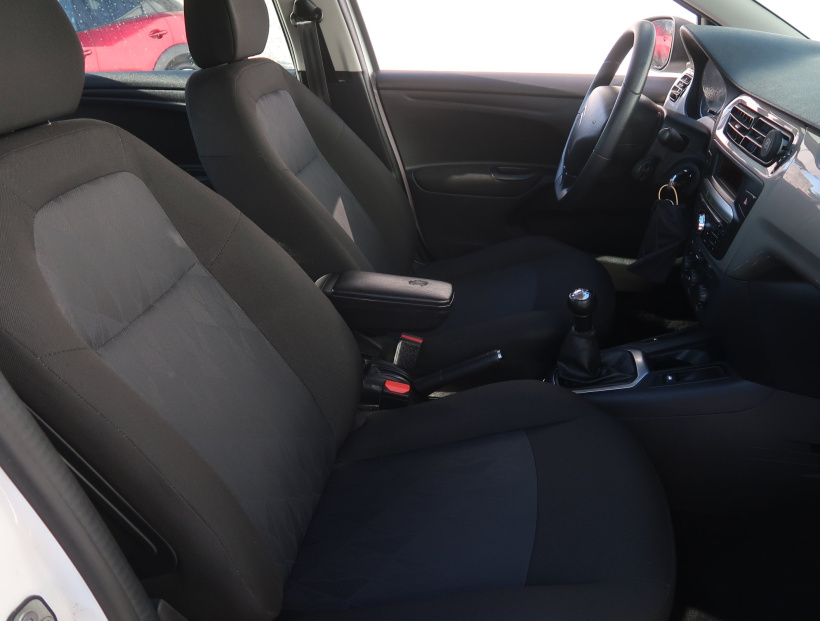 Citroen C-Elysee, 2016