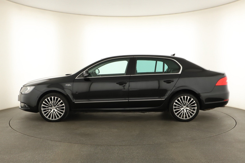 Škoda Superb, 2014