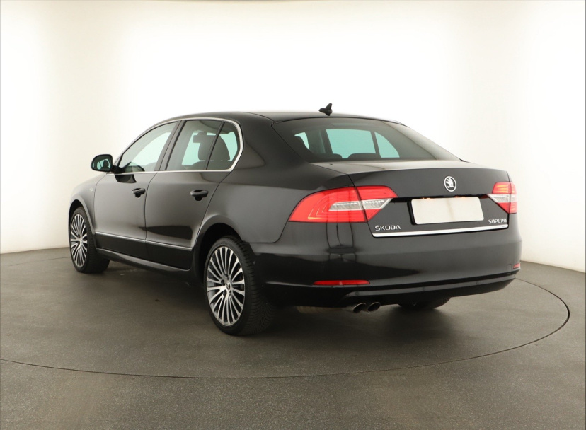 Škoda Superb, 2014