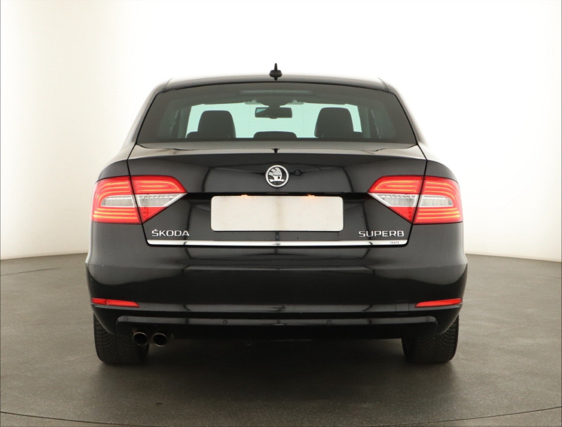 Škoda Superb, 2014