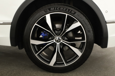 Volkswagen Tiguan - 2021