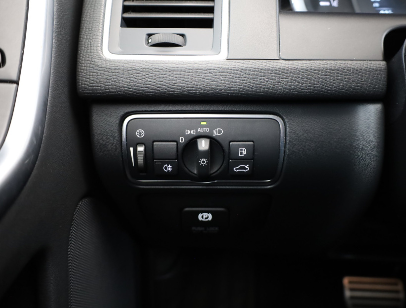Volvo XC60, 2014