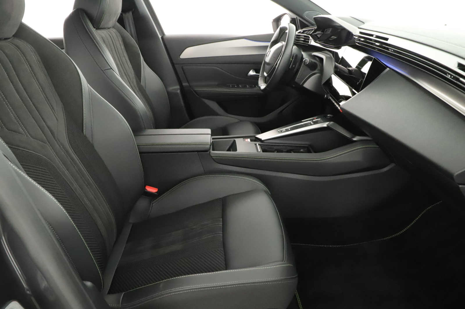 Peugeot 408 - 2023