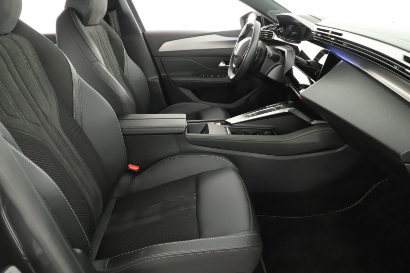 Peugeot 408, 2023