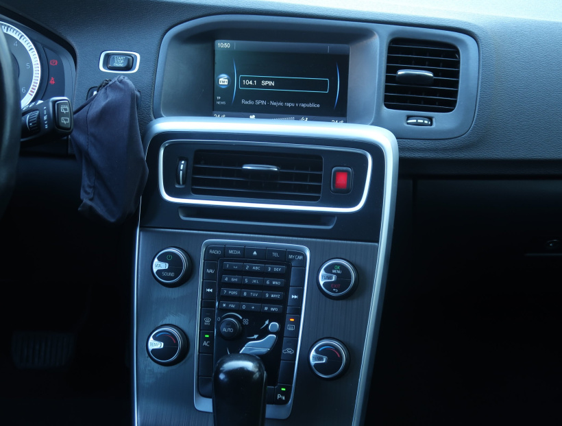Volvo V60, 2011
