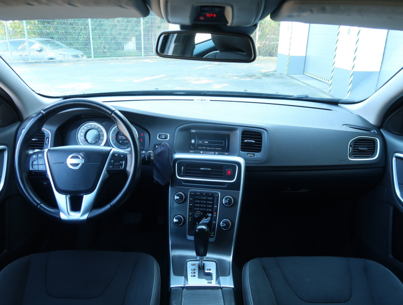 Volvo V60, 2011
