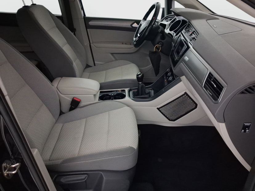 Volkswagen Touran, 2016