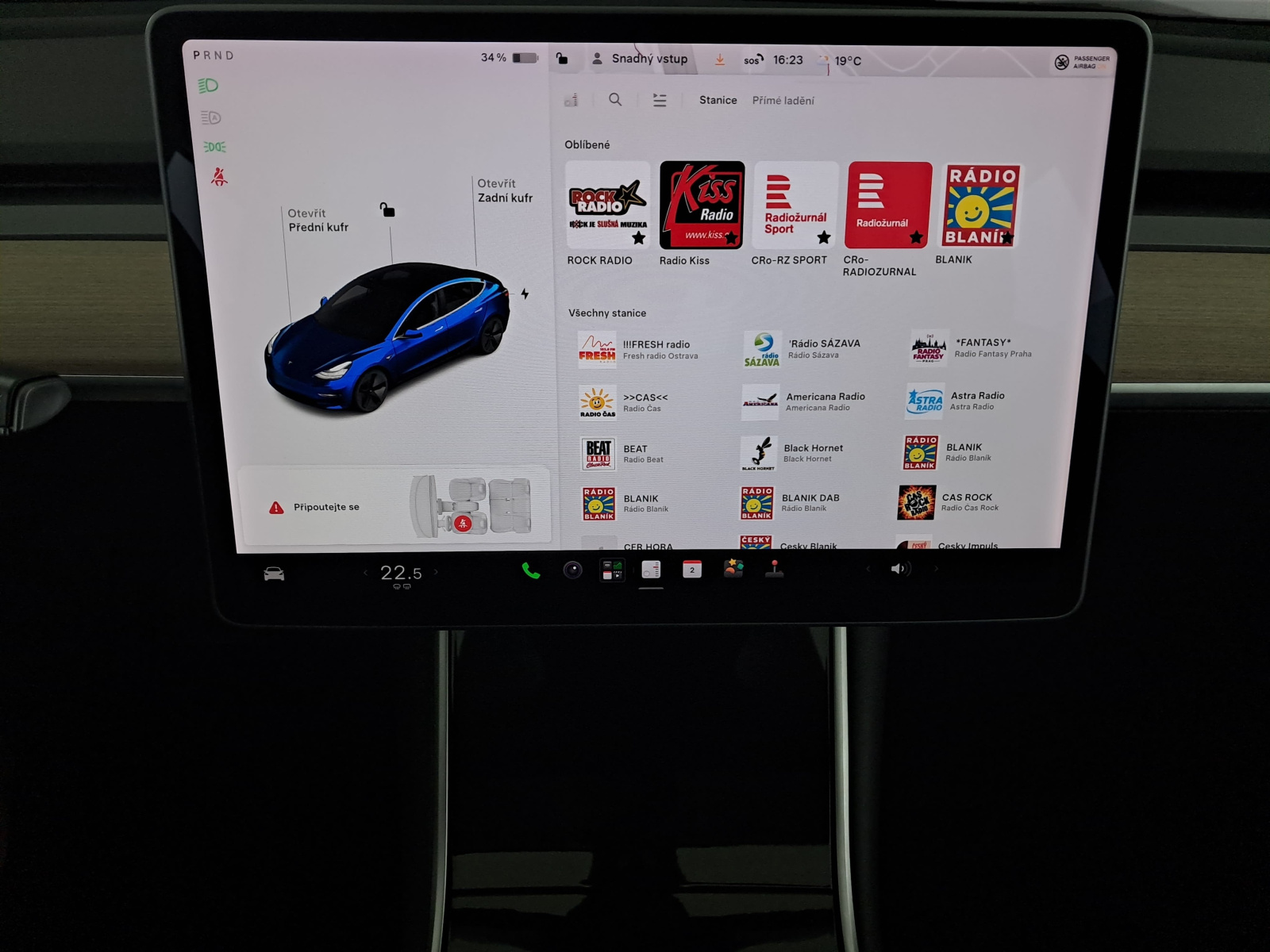 Tesla Model 3 Long Range AWD – fotografie 18