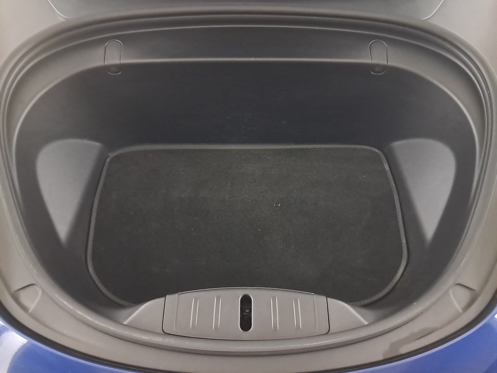 Tesla Model 3 Long Range AWD – fotografie 27
