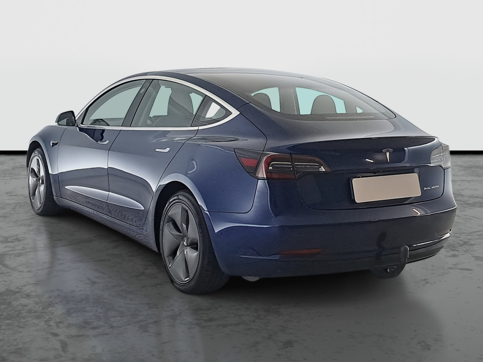 Tesla Model 3 Long Range AWD – fotografie 5