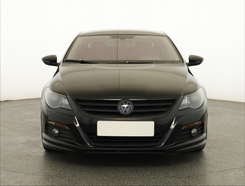 Volkswagen Passat CC, 2010