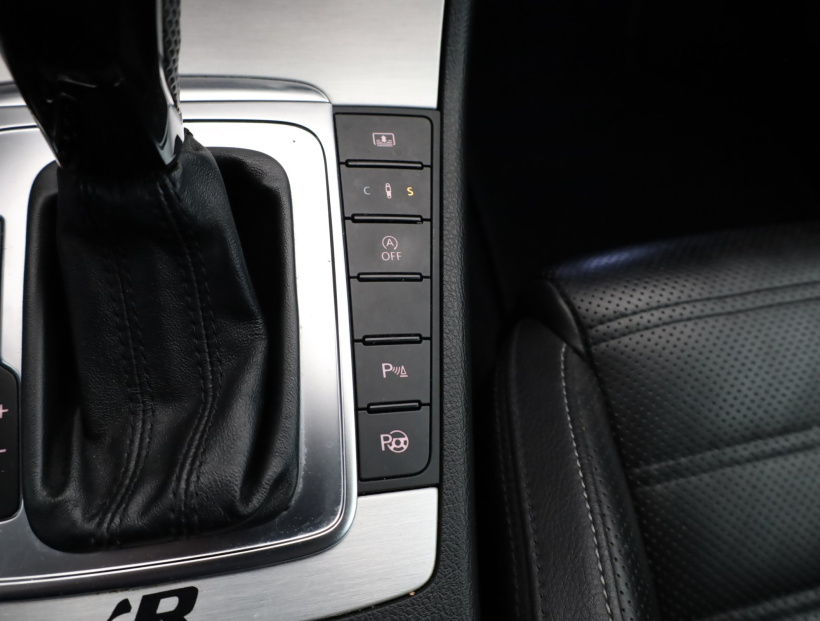 Volkswagen Passat CC, 2010